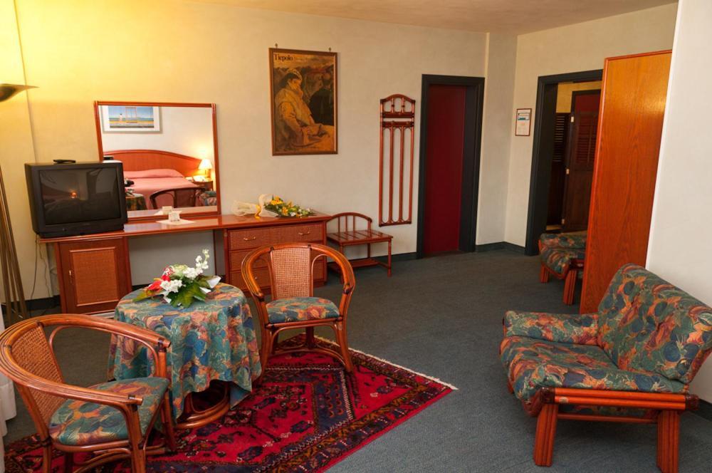 Hotel Villa Isabela SantʼAngelo Zewnętrze zdjęcie